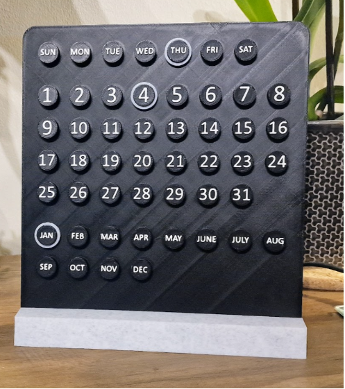 Desk Calendar thumbnail 1