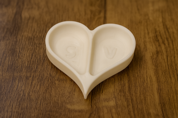 Heart Shape Couple Ring Organizer thumbnail 2